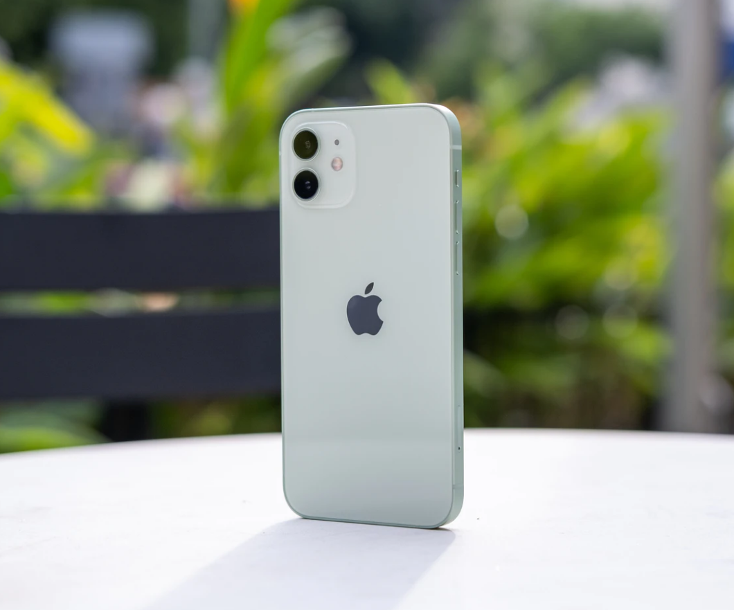 酒泉苹果手机维修分享iPhone 12 不慎落入水中如何处理 